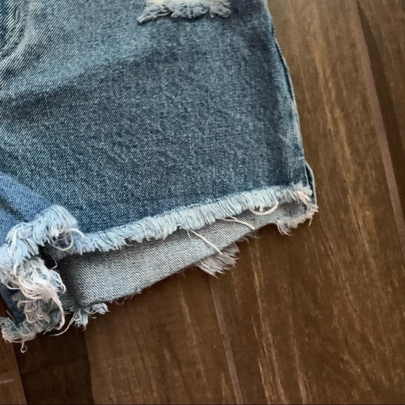 NWT Show Me Your Mumu Arizona High Waisted Cut Off Shorts Out of the Blue Sz 24 - Picture 6 of 12